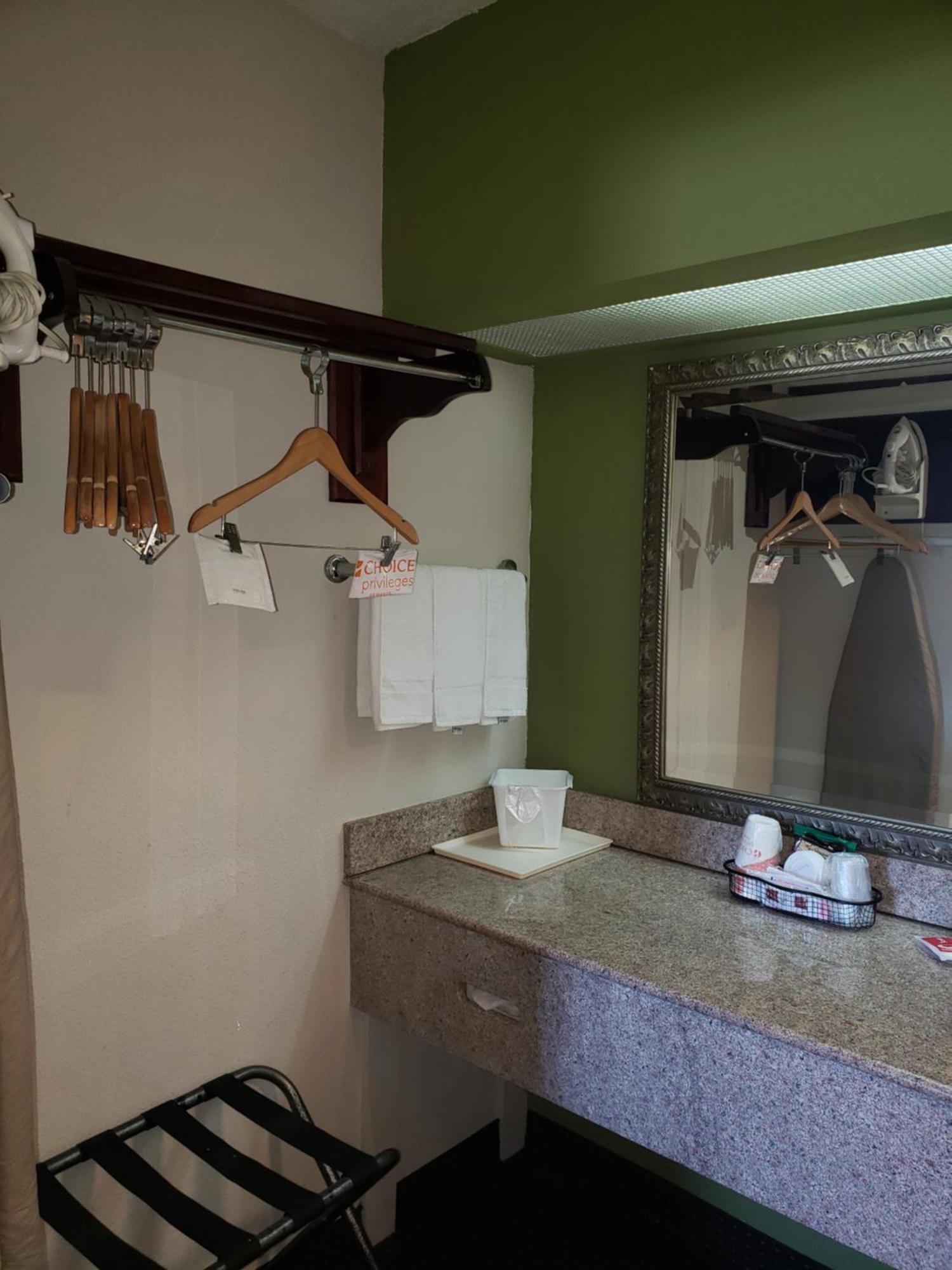 Econo Lodge Elizabeth City Luaran gambar